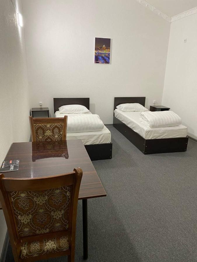Green Apple Guest House Tashkent Bagian luar foto
